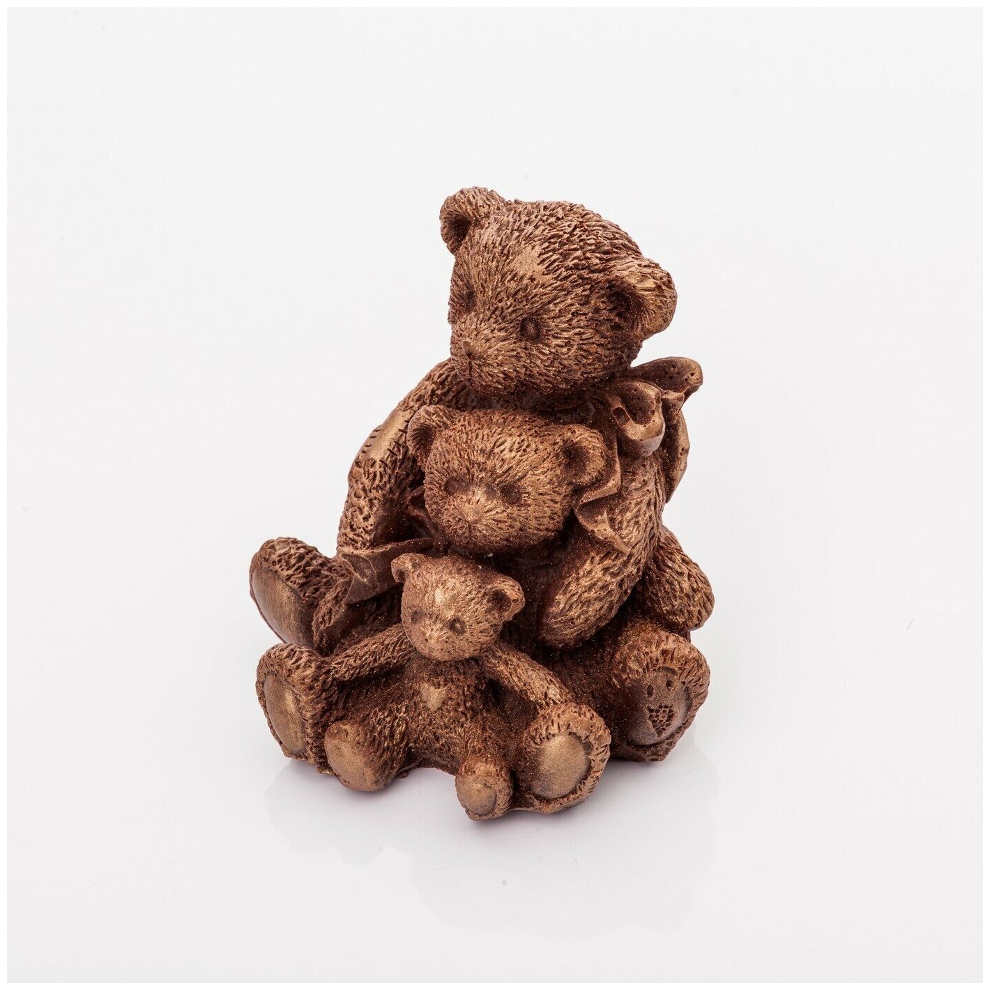 Подарочная шоколадная фигура Frade/Фраде - Три медведя (вес-132г) (молочный) - фотография № 4