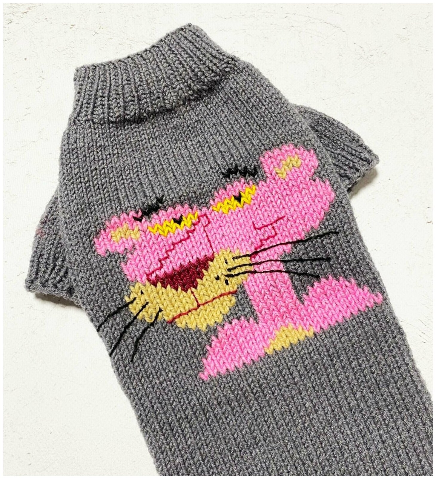 Вязаный свитер Розовая Пантера для собак малых пород и кошек (Handmade) / XL (ДС 37см, ОГ 41см) - фотография № 2