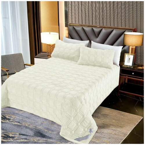 Покрывало с наволочками