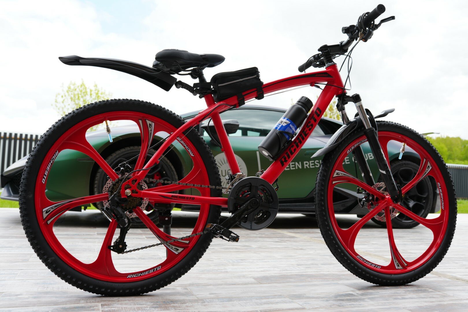 Велосипед Richiesto 26 колёса литые Алюминиевые диски Рама 18" Горный Взрослый Подростковый Спортивный, красный с черным