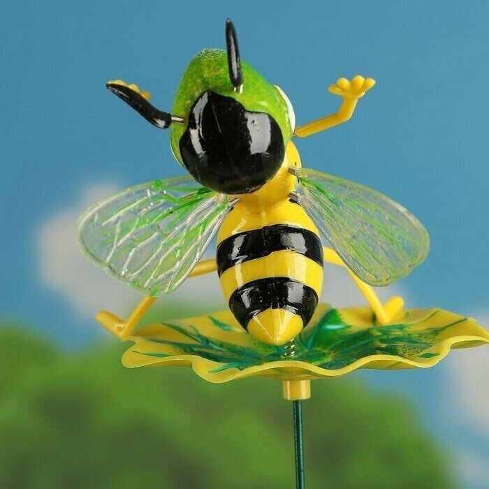 Штекер садовый "Пчелка на листочке" 60см, - фотография № 4