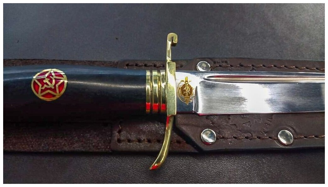 Нож «Финка НКВД» сталь 95х18, граб с красной звездой (с чехлом из нат. кожи)