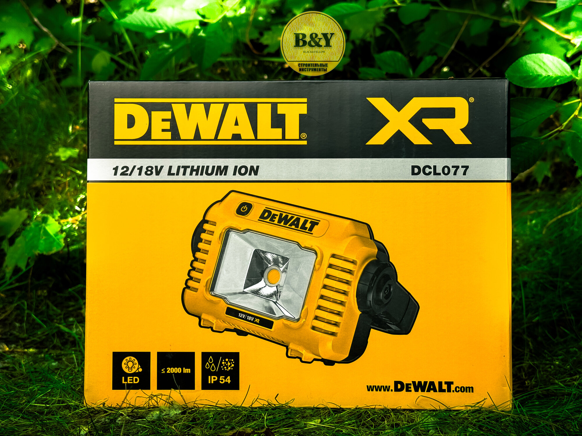 Напольный прожектор (фонарь) DeWalt DCL077 18В