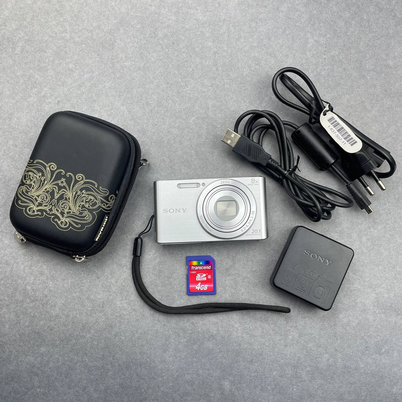 Компактный цифровой фотоаппарат Sony Cyber-shot DSC-W830, 20 МП, серый Без коробки