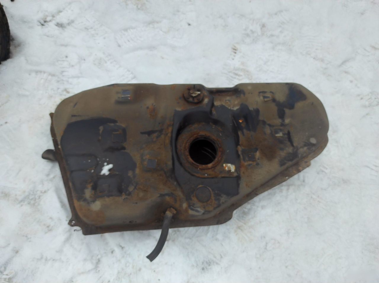 Бак топливный Toyota Corolla E12 Byd f3
