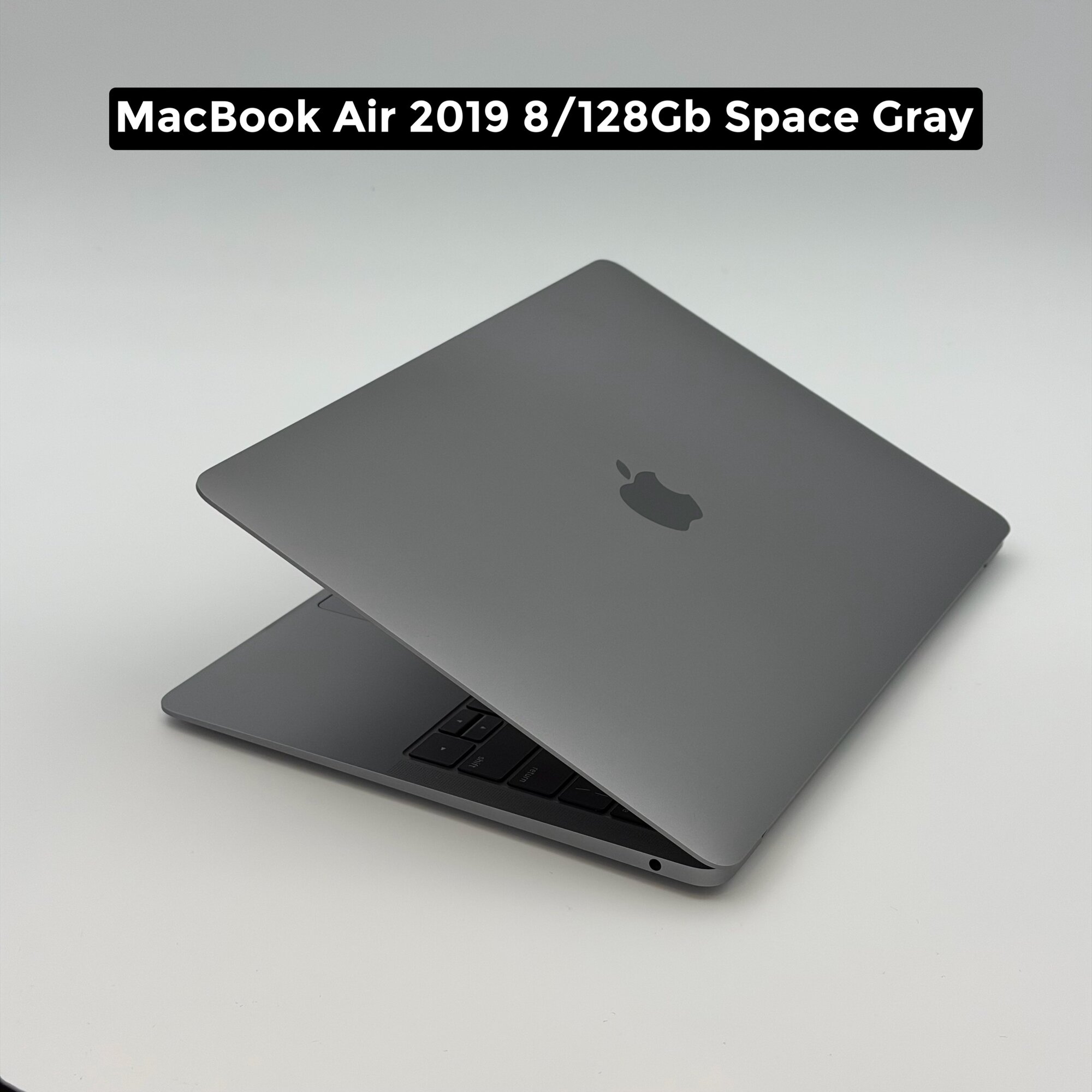 Apple MacBook Air 13 2019. Intel Core i5 / RAM 8 GB LPDDR3 / Intel UHD Graphics 617 / SSD 128 GB Space Gray