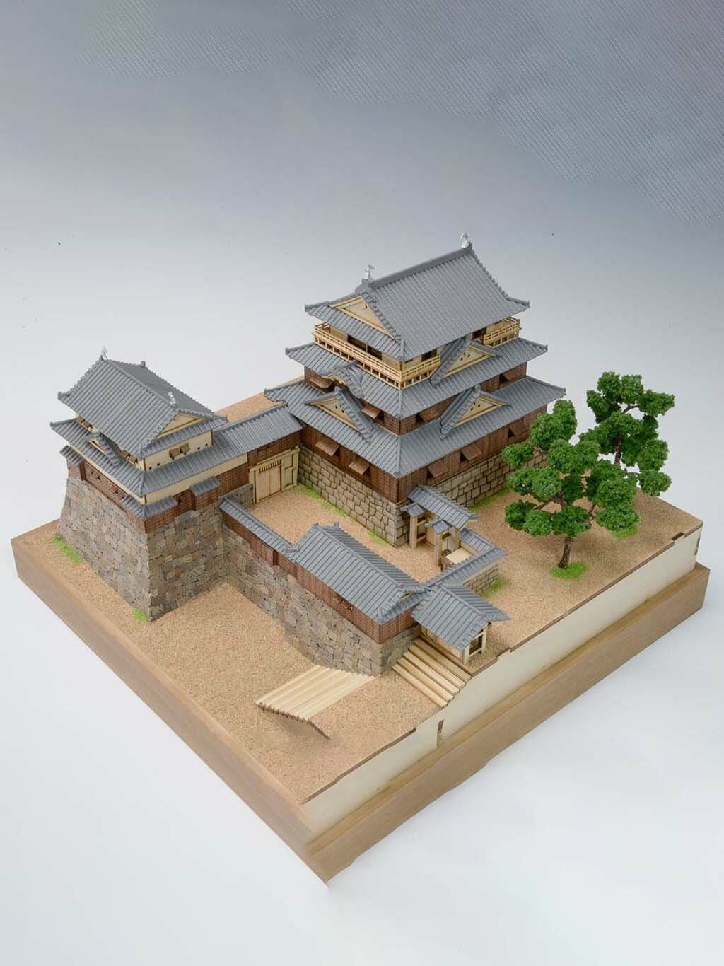 Сборная модель от Woody Joe, замок Matsuyama, 280х280х160 мм, М.1:150