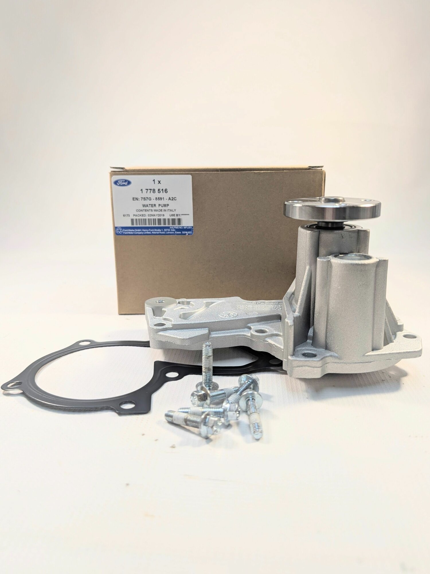 Помпа, водяной насос FORD C-Max FIESTA V FOCUS ll FUSION, MONDEO IV 1.25 1.4 1.6 Zetec-S Duratec Ecoboost 1,6 арт. 1778516