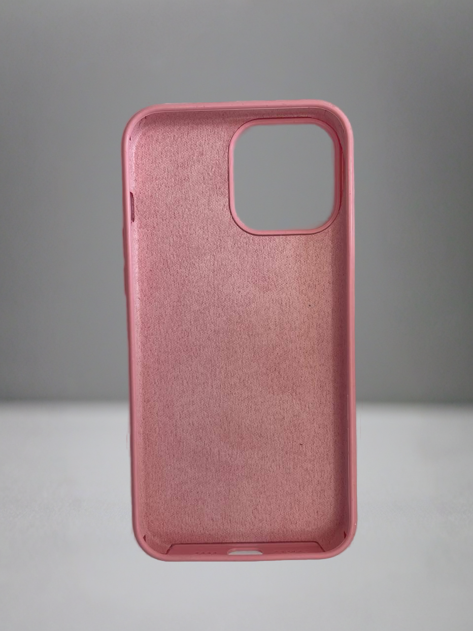 Силиконовый чехол для iPhone 16 Pro Max, с логотипом, тонкий и мягкий, — фото 1