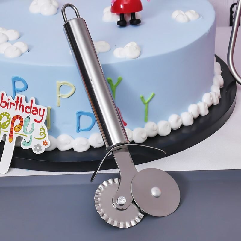 Нож для пиццы и теста (серебряный) — фото 1