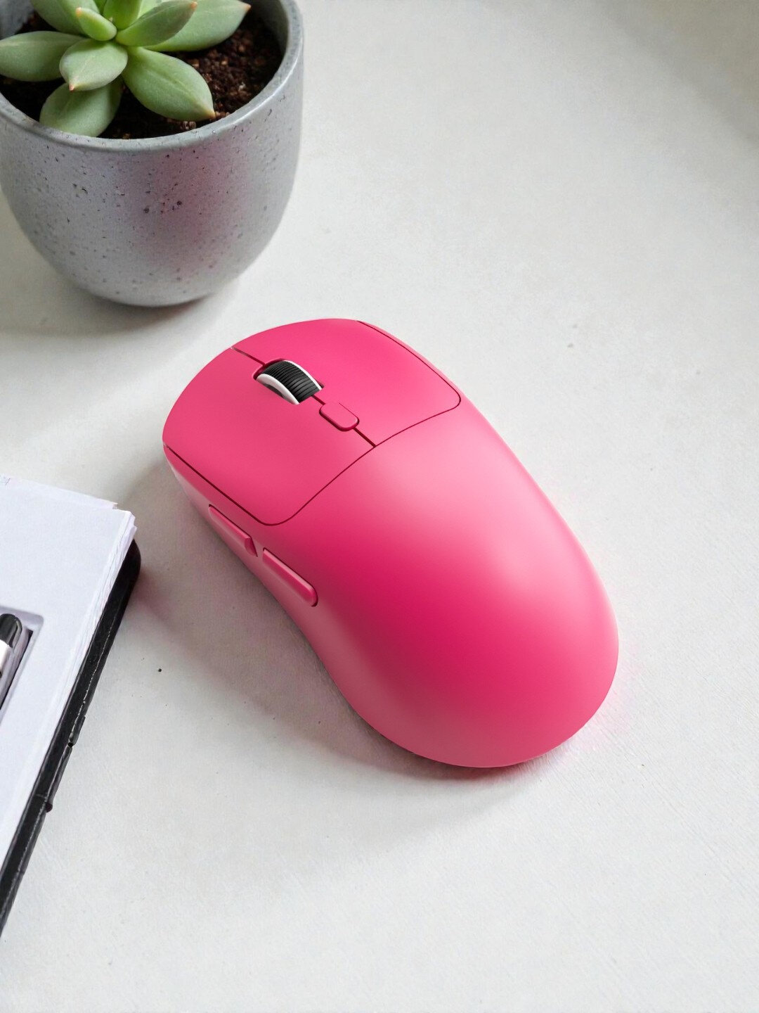 Беспроводная мышка M348. Подходит для работы или же для игр.