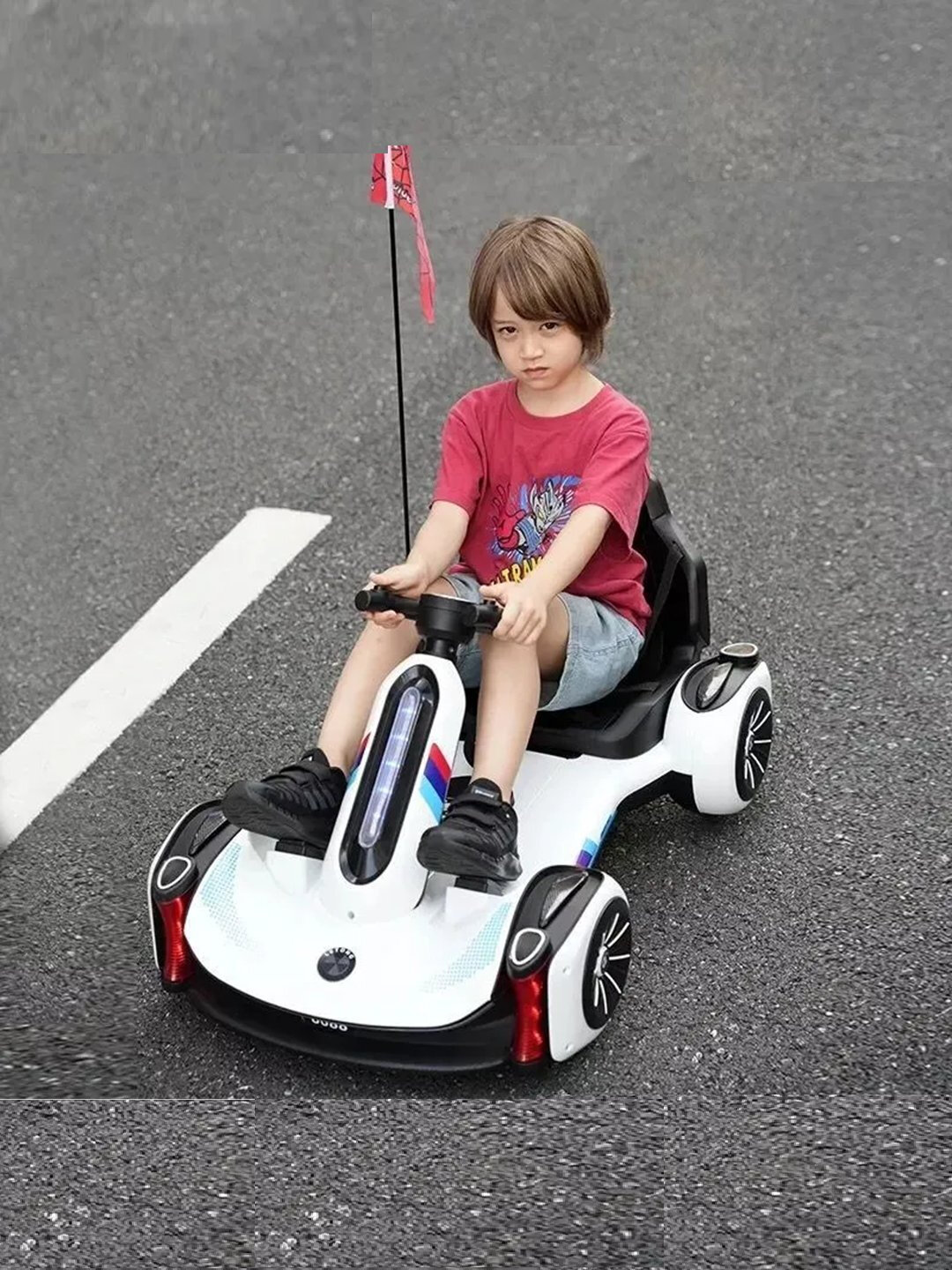 Электромобиль Ferrari, для детей, световые эффекты, до 7км/ч, белый — фото 1