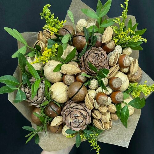 Изображение товара Ореховый букет съедобный с солидаго очень хорошо