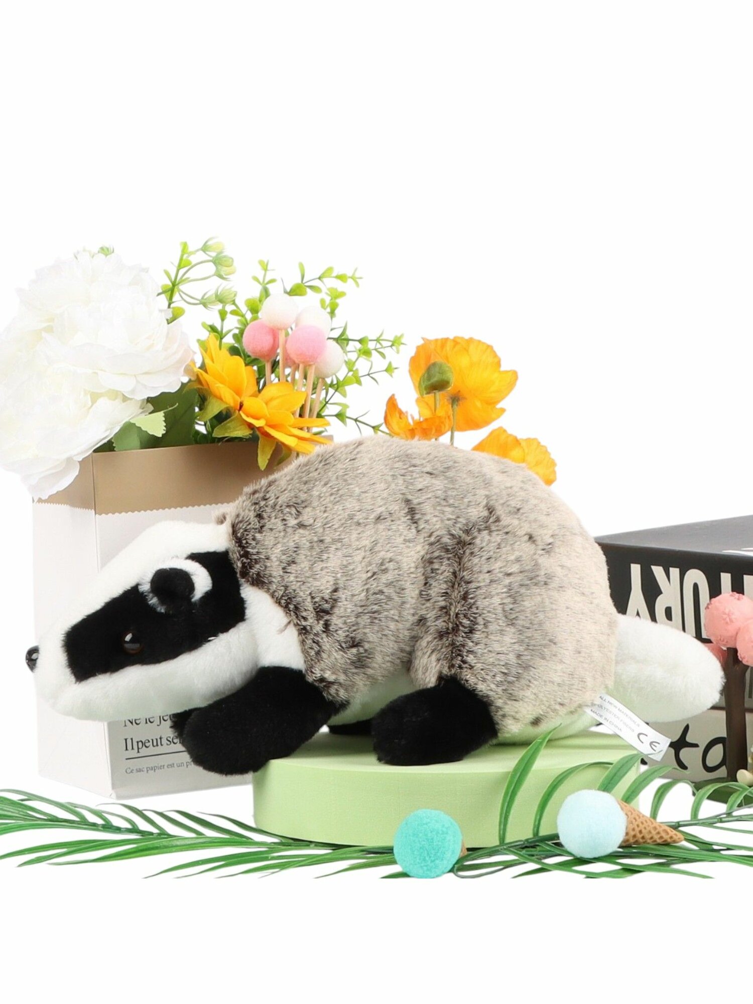 Мягкая игрушка Барсук плюшевый 30 на 13 см — фото 1