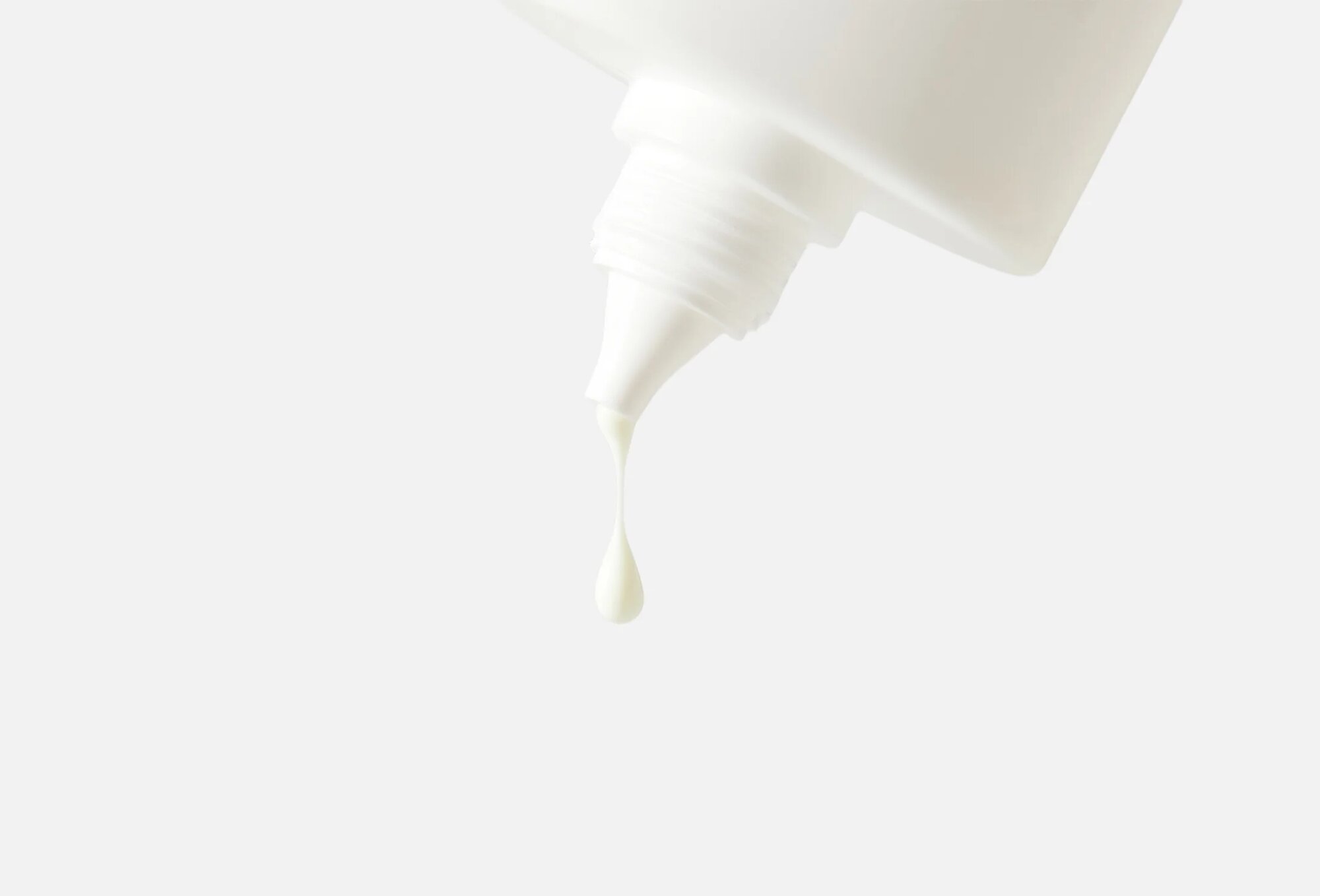 Солнцезащитное молочко SKIN1004 Madagascar Centella Tea-Trica Soothing Sun Milk SPF50+ PA++++ — фото 1