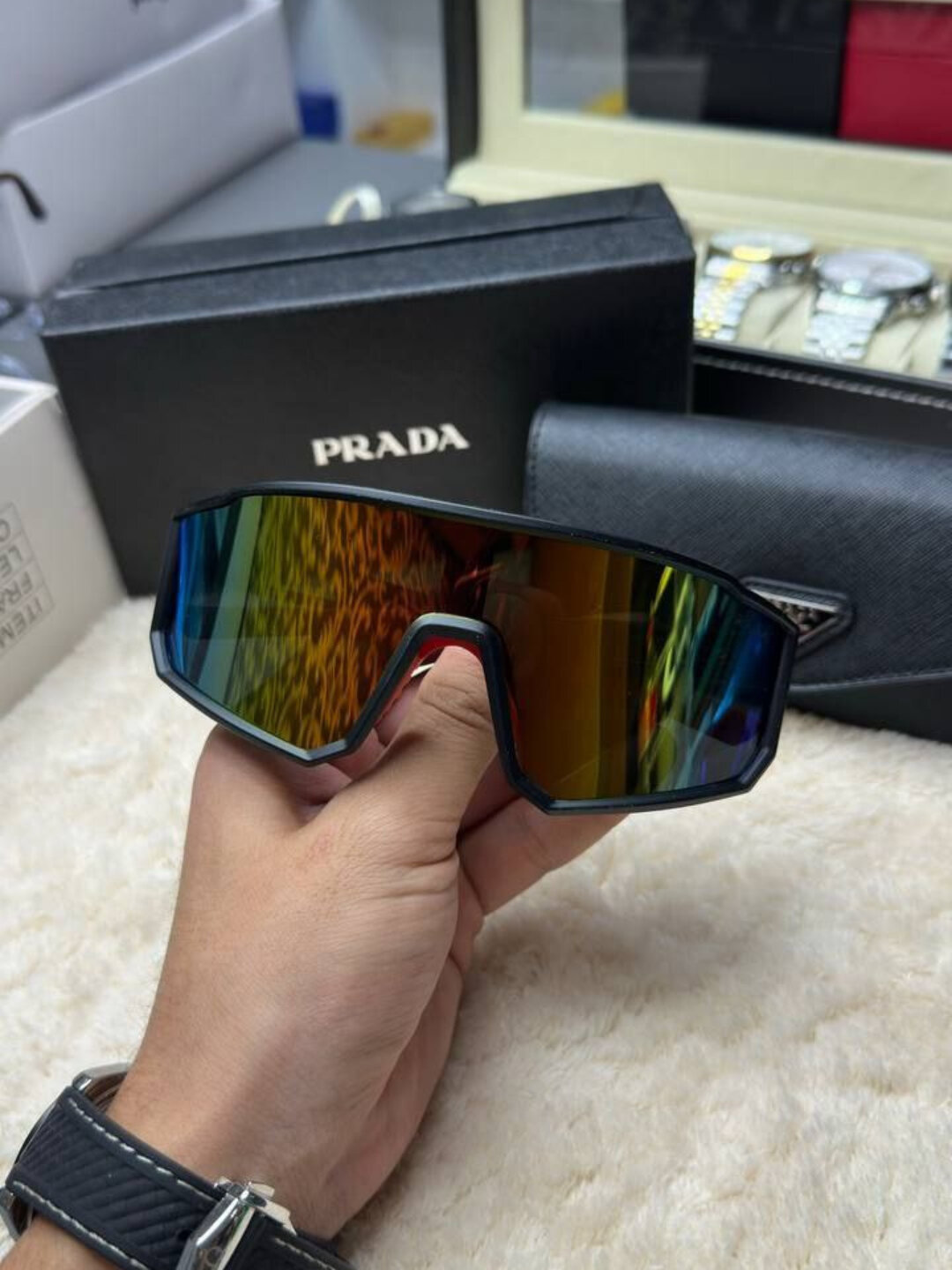 Солнцезащитные очки