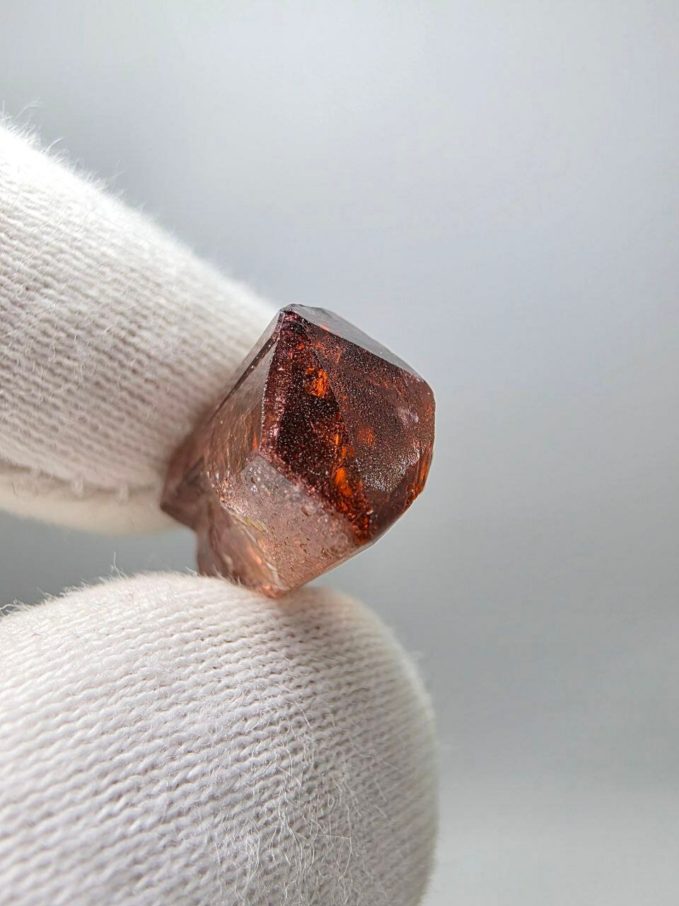 Кристалл турмалина 14 мм, 2.45 г. — фото 1