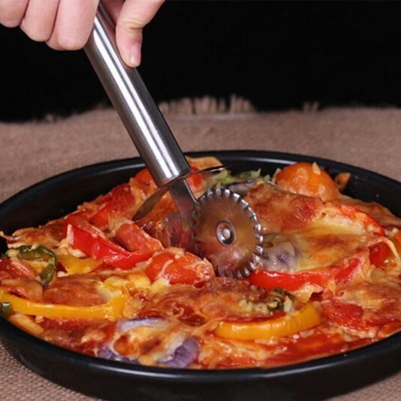 Нож для пиццы и теста (серебряный)