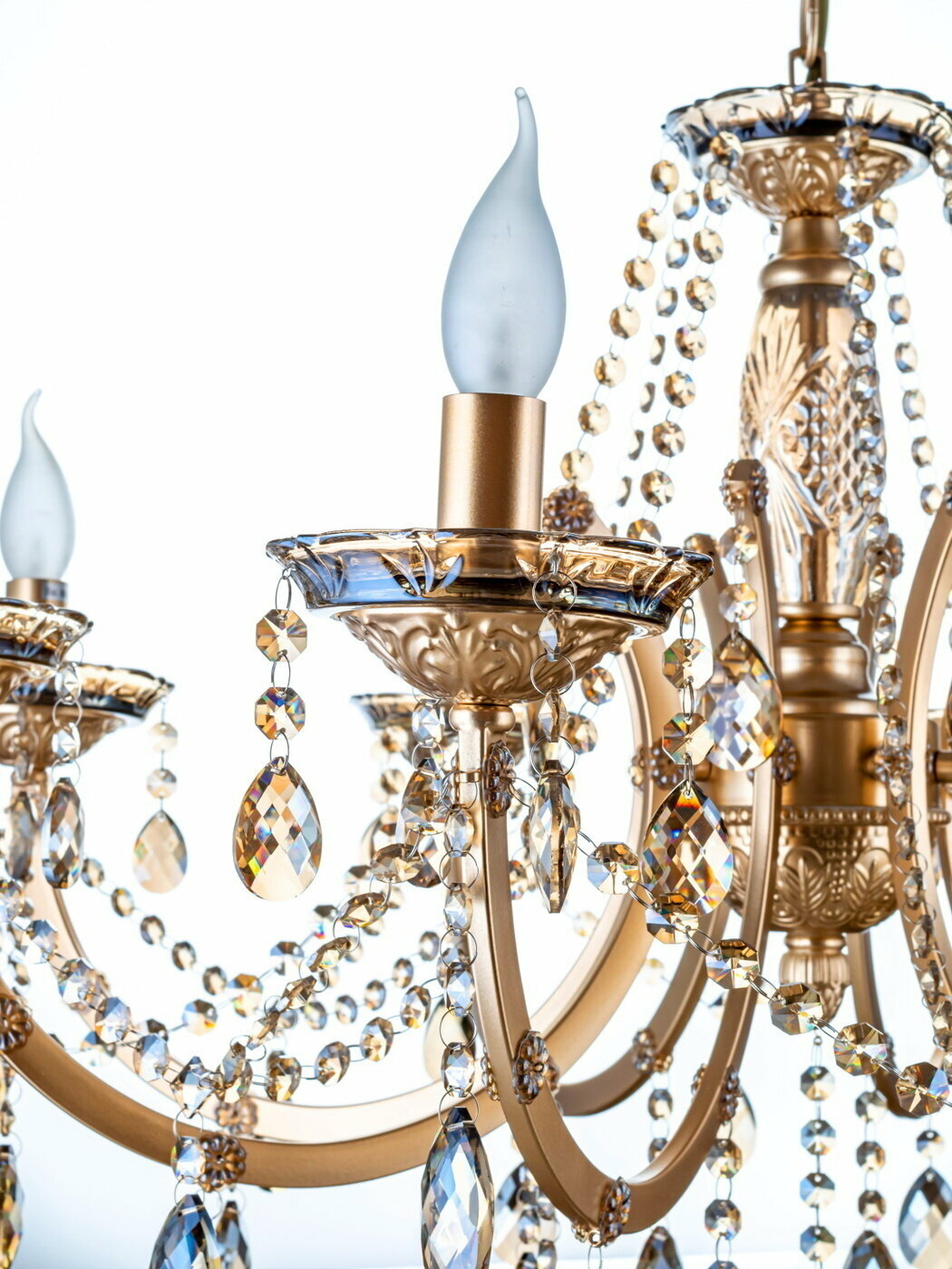 люстра подвесная LAMPLANDIA Helda 8х40Вт E14 металл золотая - фото №5