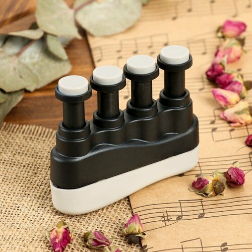 Тренажёр для пальцев рук музыканта Music Life черный 726₽