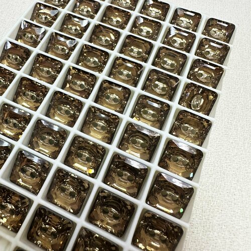 Квадратные Пуговицы Swarovski 10мм 5 шт 942₽