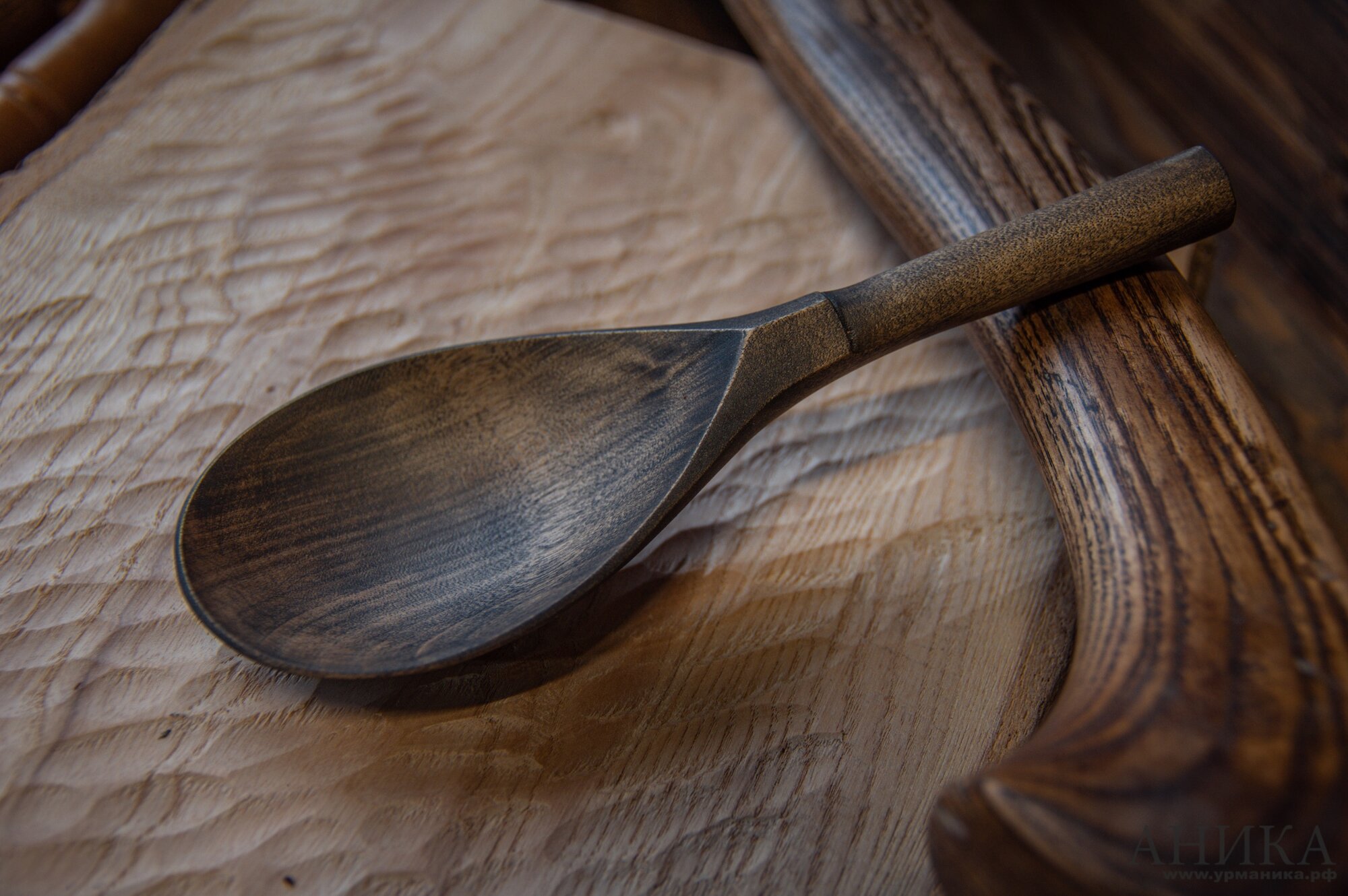 Ложка деревянная из березы, тонированная, по мотивам находки из Мангазеи, бренд Аника — фото 1