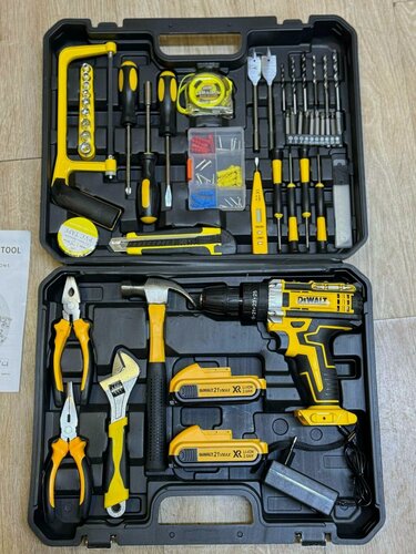 Изображение товара Набор инструментов с аккумуляторным шуруповертом