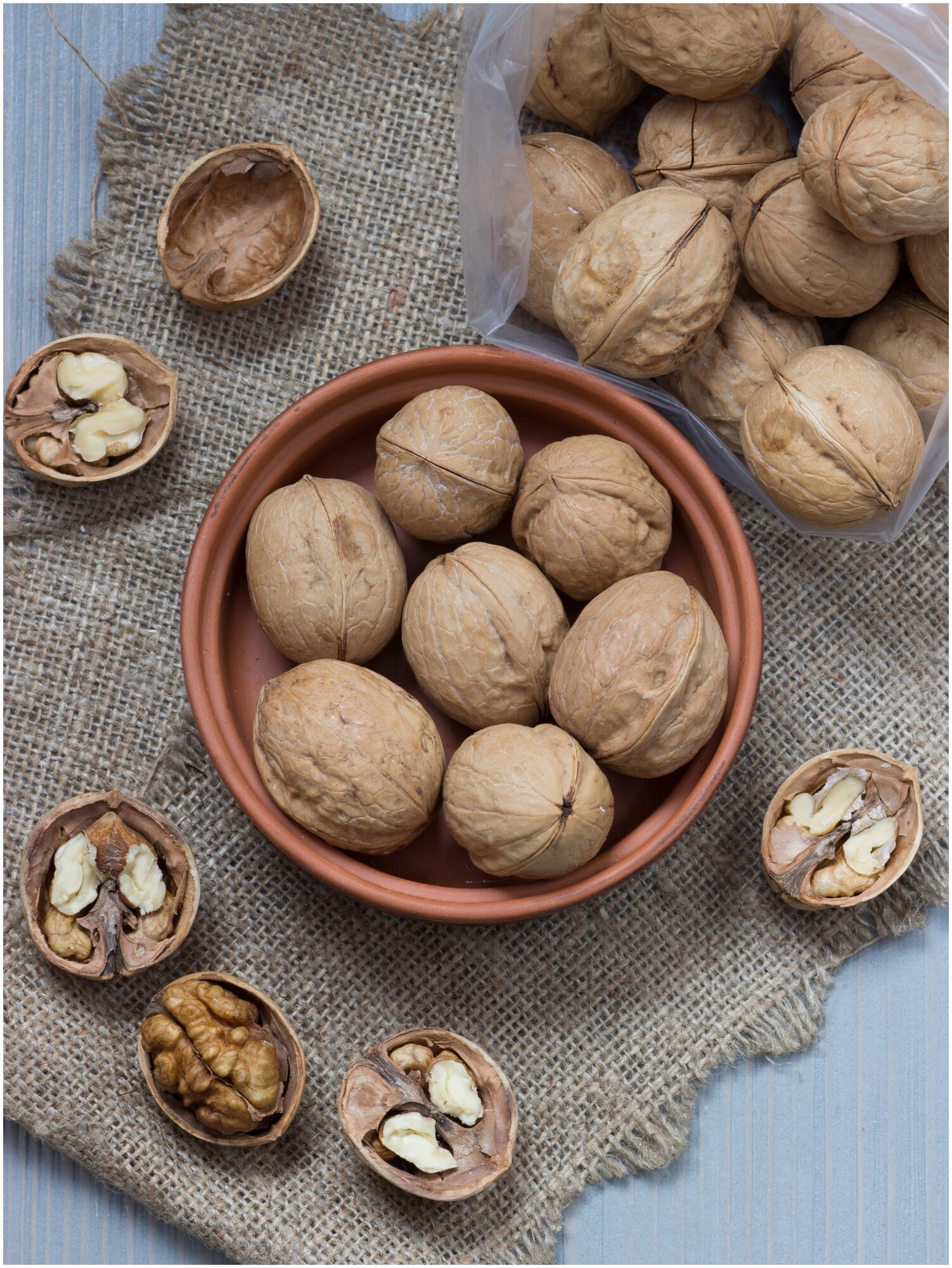 Грецкий орех в скорлупе 1 кг Cocco Fruits, свежий урожай без горечи - фотография № 1