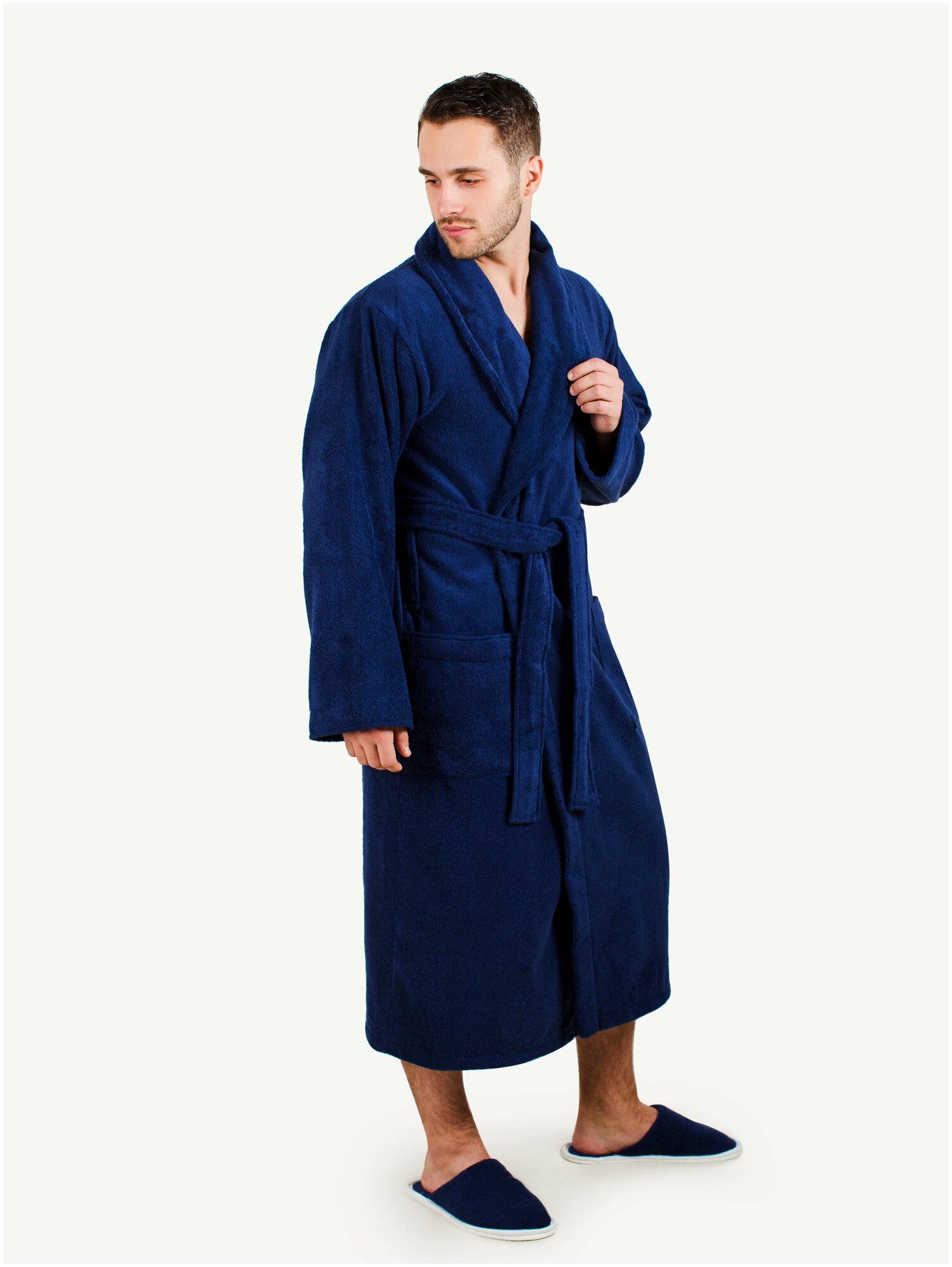 Мужской махровый халат с шалькой, темно-синий - фотография № 1