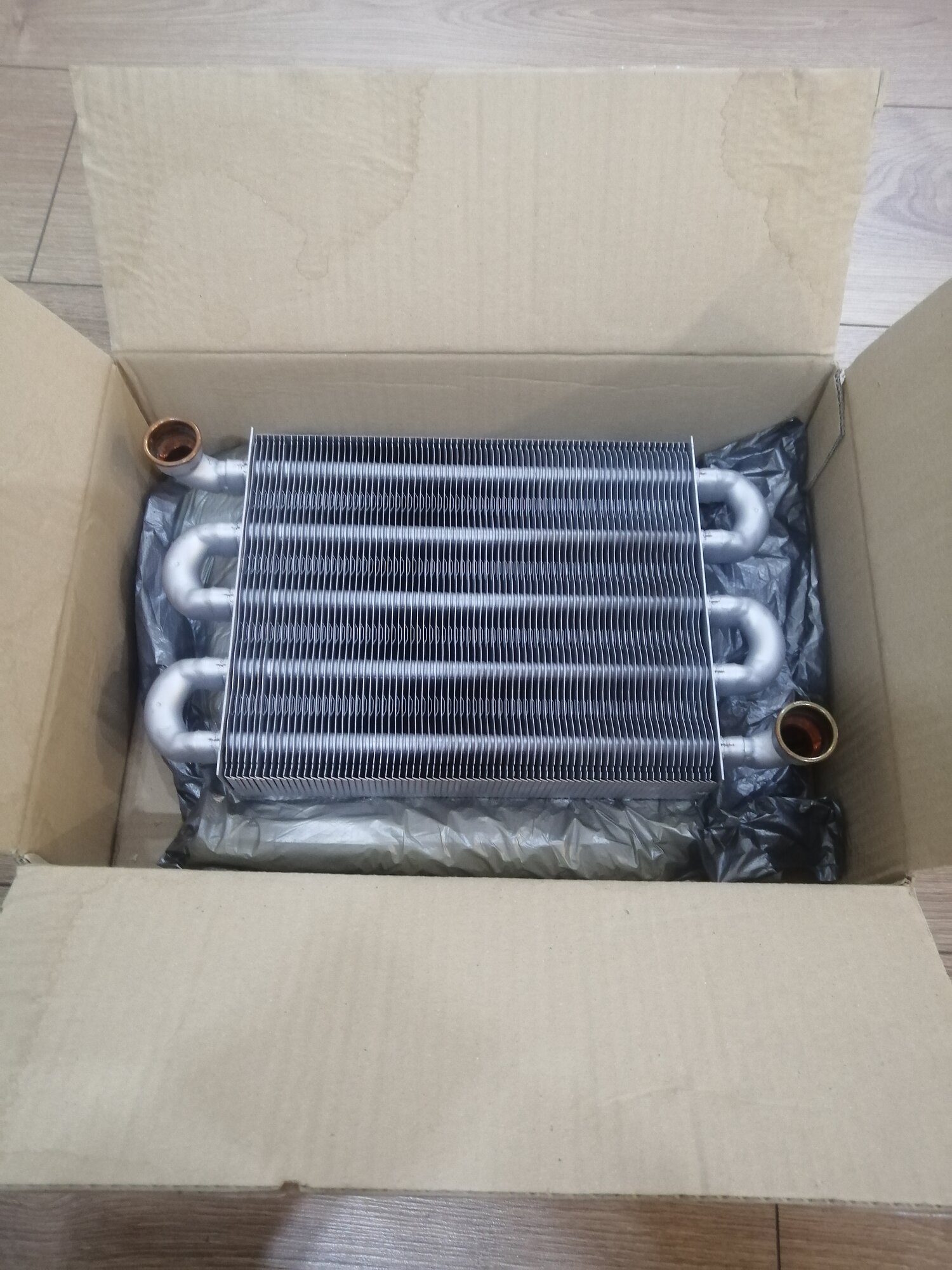 Теплообменник основной Ariston BS24FF арт. 65106297. Б/У. Промыт.