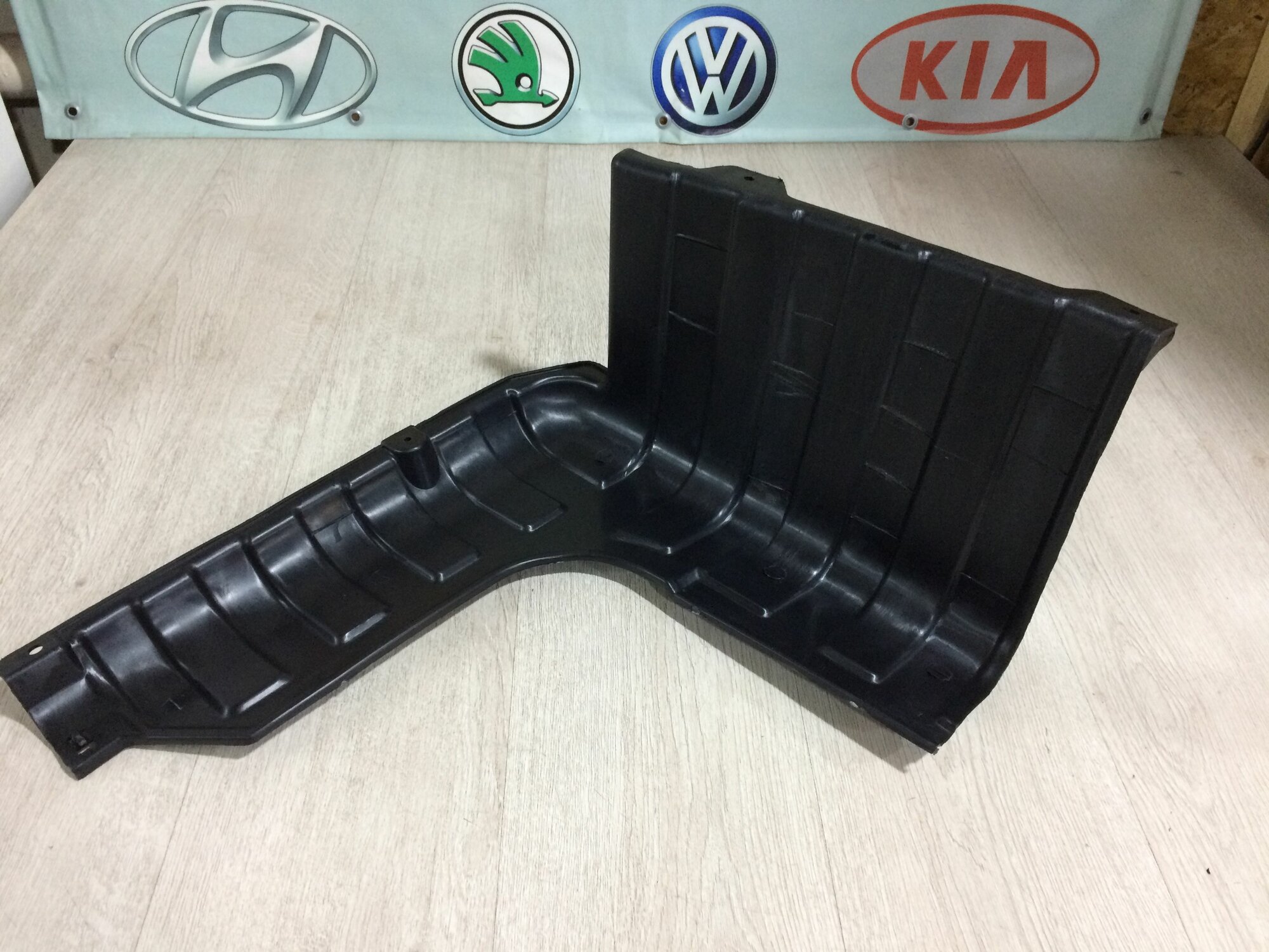 Защита двигателя Kia Rio/Hyundai Solaris, пластик, правая, 25x45x3 см