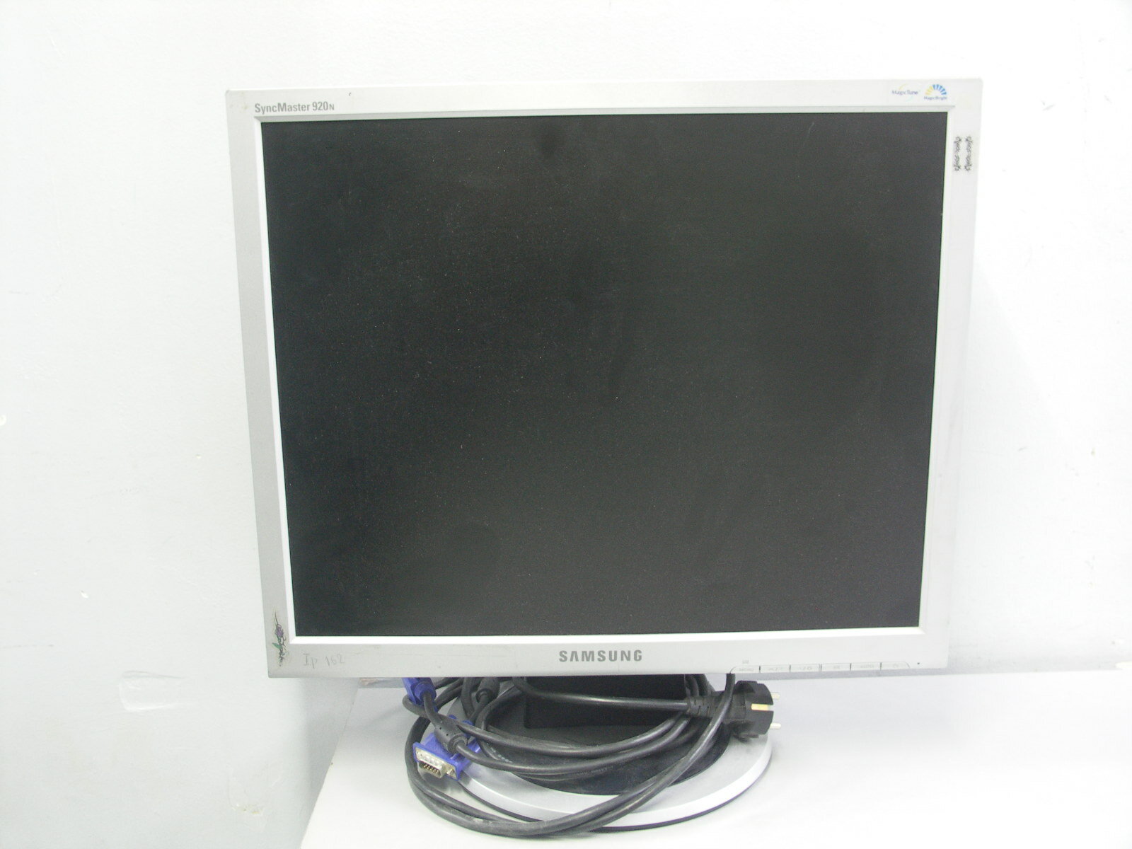 Монитор 19" Samsung 920 N, VGA