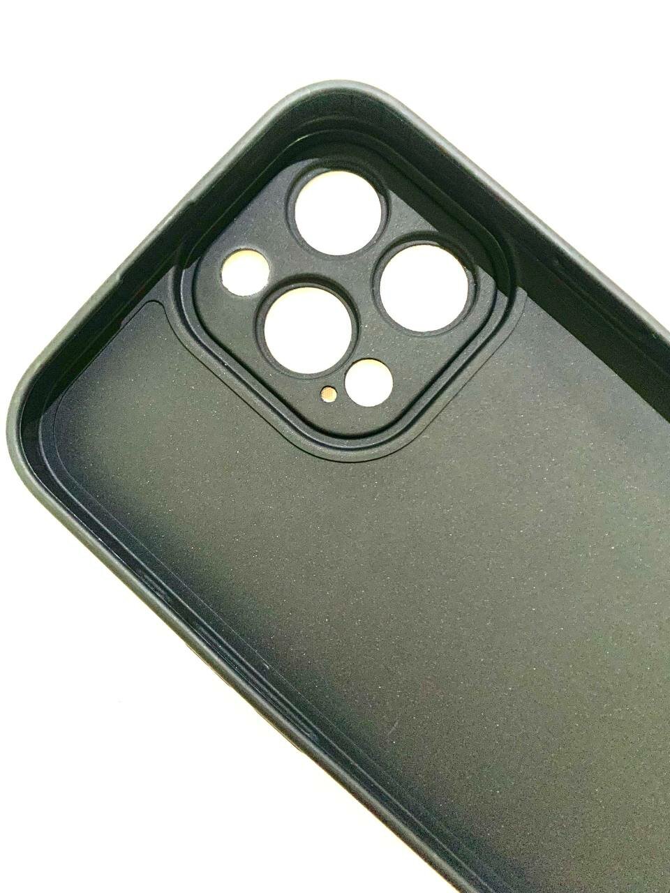 Чехол "Котята" чёрного цвета для модели телефона Iphone 16 Pro Max — фото 1