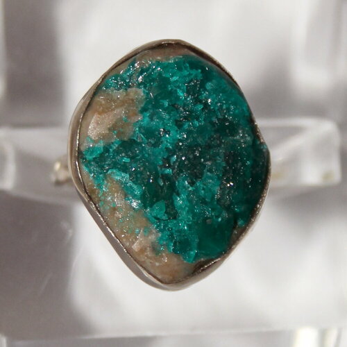 Кольцо True Stones, размер 15, зеленый