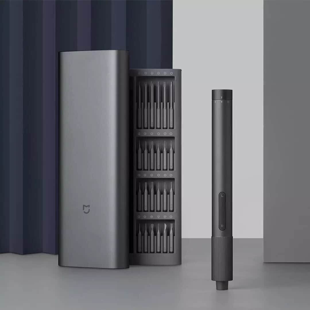 Аккумуляторная отвертка Xiaomi Mijia Electric Screwdriver 24 in 1 (MJDDLSD003QW) черный