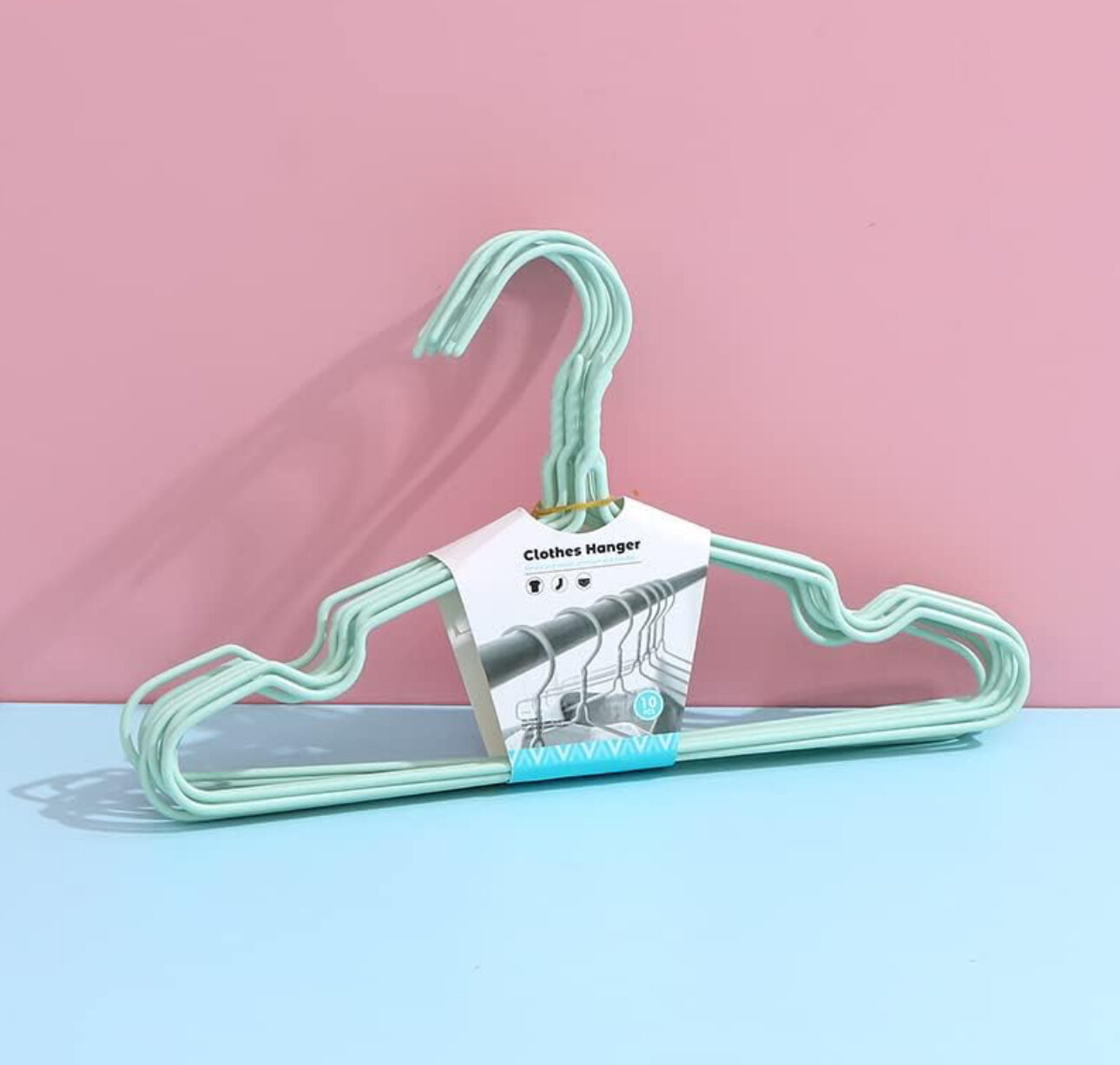Силиконовая вешалка для детской одежды это удобное и практичное решение для аккуратного хранения детского гардероба
