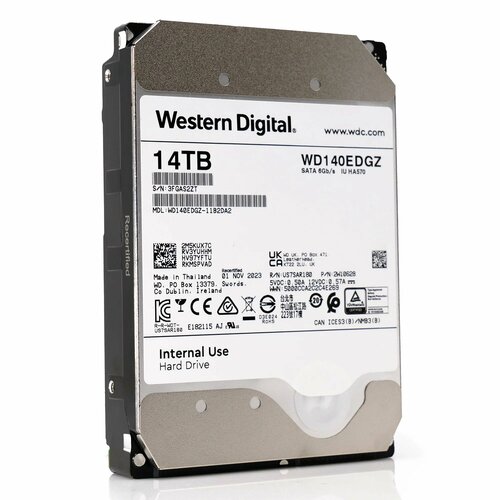 Жесткий диск Western Digital RED WD140EDGZ игровой 14ТБ 5400rpm 256Мб серый 36326₽