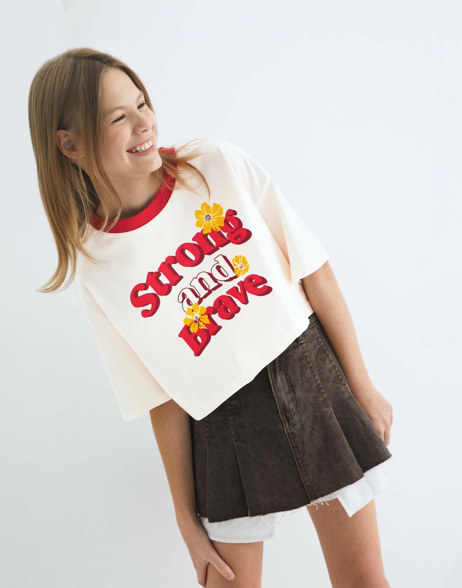 Футболка Gloria Jeans размер 10-12л/146-152 молочный