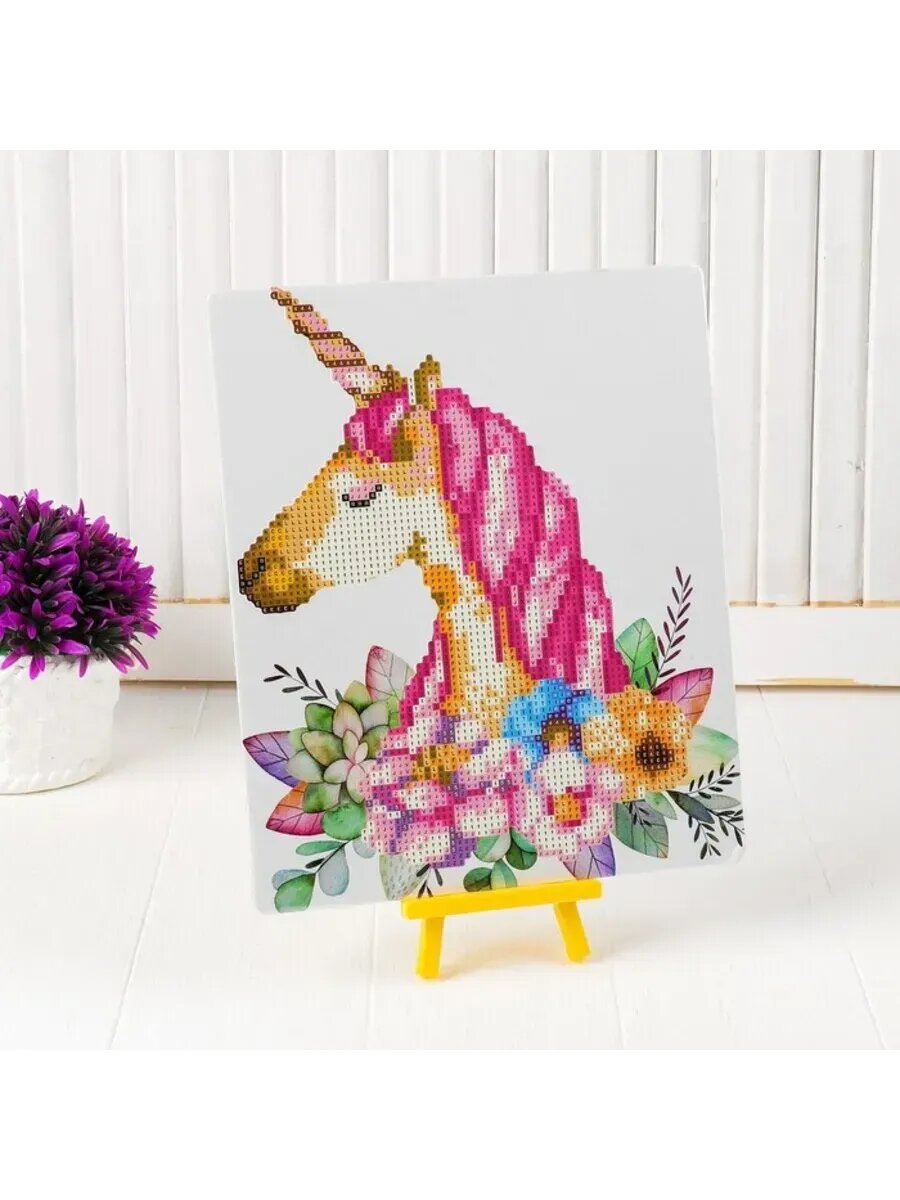 Алмазная вышивка Единорог в цветах 21x25 см