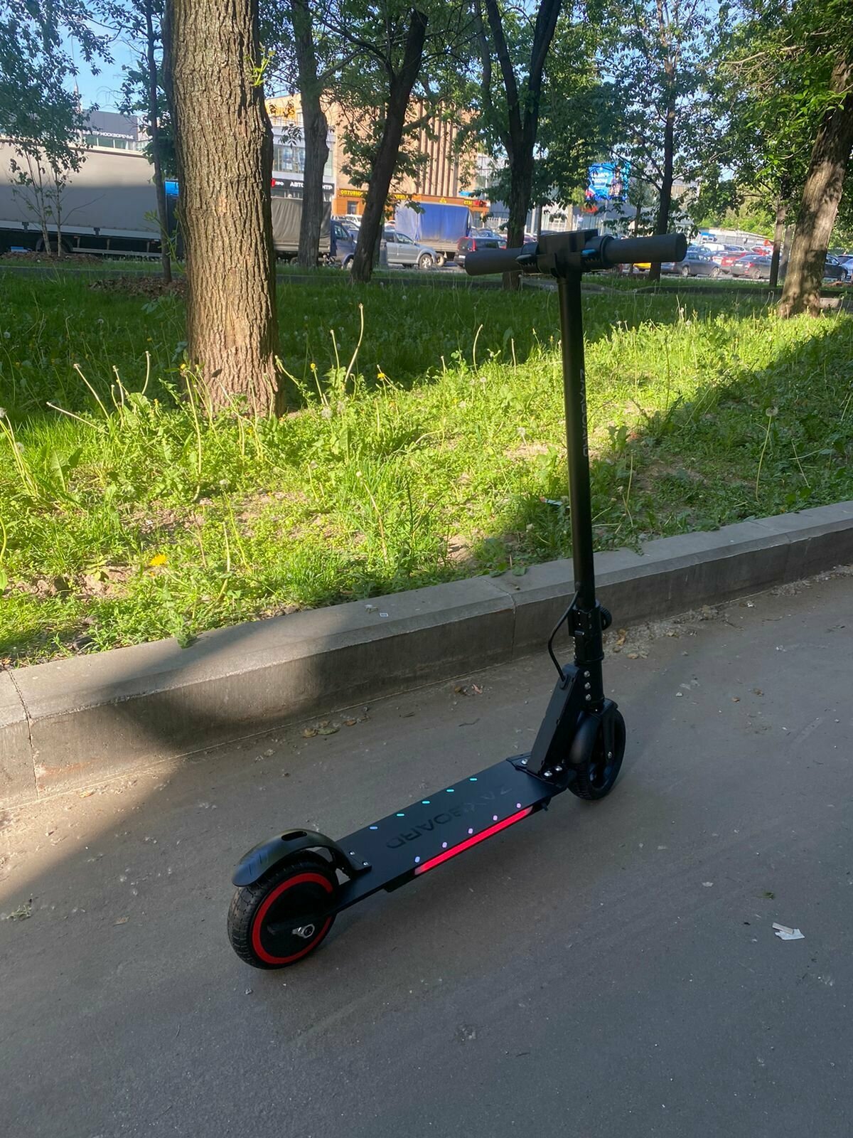 Детский электросамокат ZAXBOARD Kids V4 BASE (черный) с подсветкой — фото 1