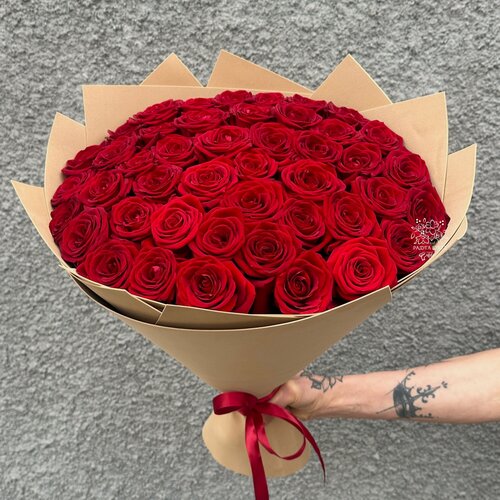 Изображение товара Букет из 51 красной розы / арт.10511/ высота 50 см, Радуга Букет