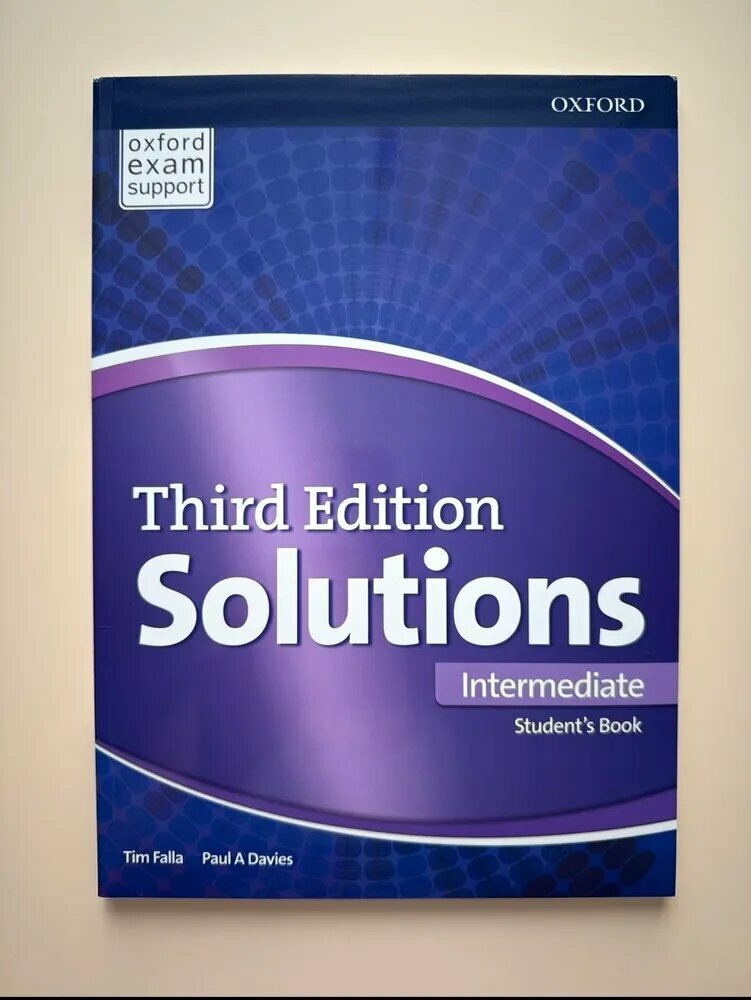 Solutions Intermediate Third Edition Комплект: Student's Book + Workbook — фото 1