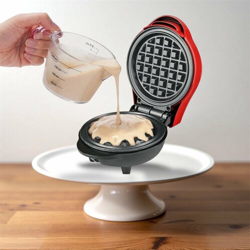 Вафельница электрическая PROLISS Венские Вафли мощность 350Вт красное антипригарное покрытие 666₽