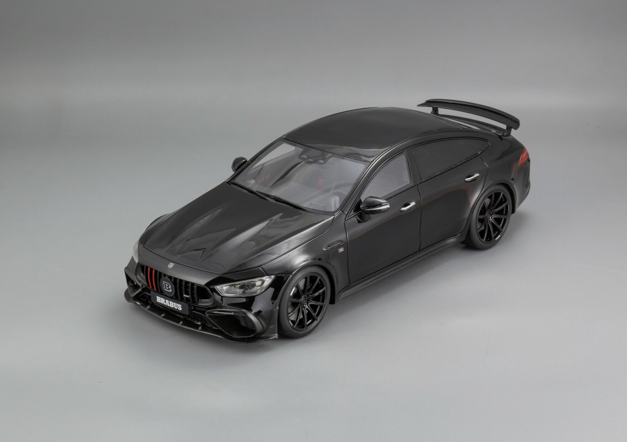 1:18 Brabus 930 - 2023, Коллекционная масштабная модель от GT Spirit