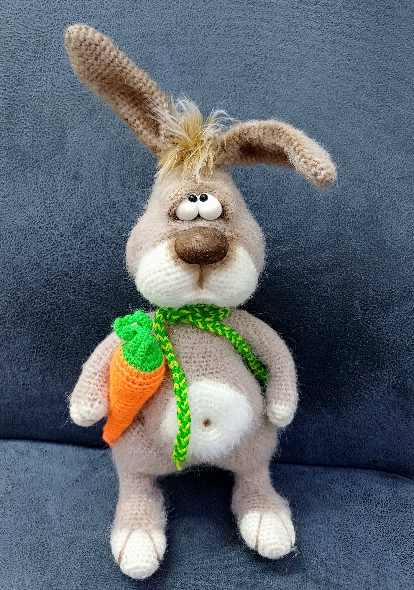 Игрушка/Сувенир Заяц с морковкой