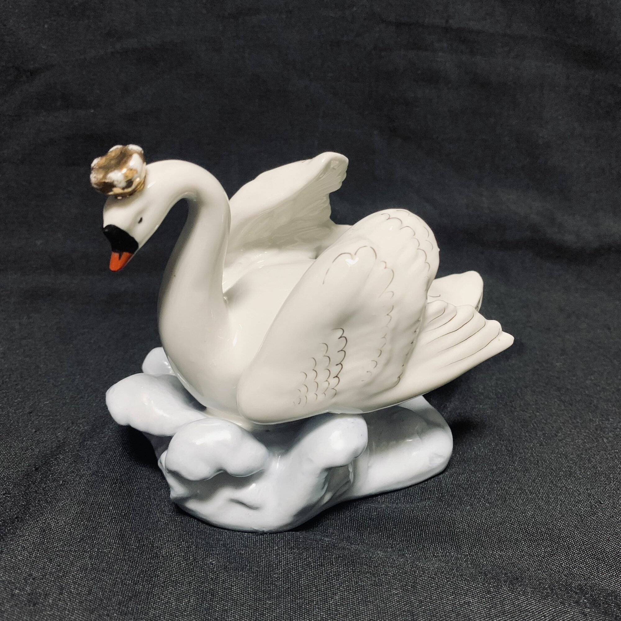 фото Фарфоровая статуэтка Плясунья