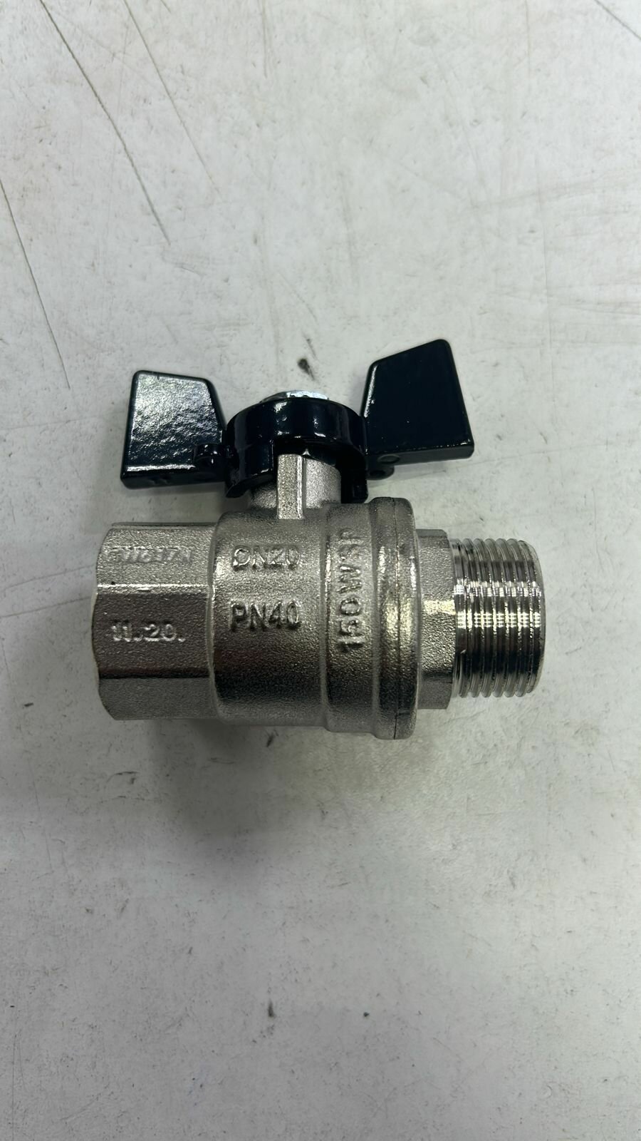 Кран шаровой Bugatti 3/4" внутренняя-наружная резьба — фото 1