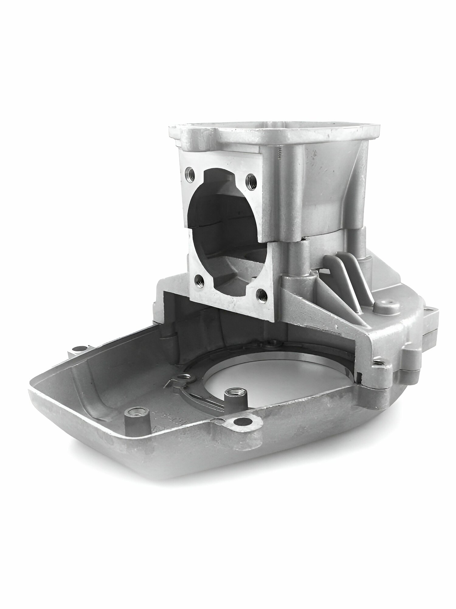 Картер (корпус) двигателя для бензокосы с объемом двигателя 26 см3 в сборе с крышкой сцепления