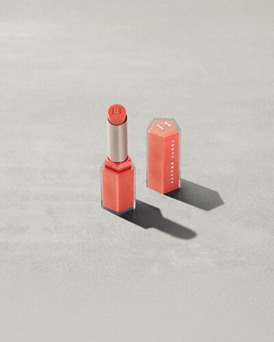 Изображение товара FENTY Beauty Бальзам-помада с шиммером Gloss Bomb Stix 3,6 мл, 06 C U In Maui Shimmering