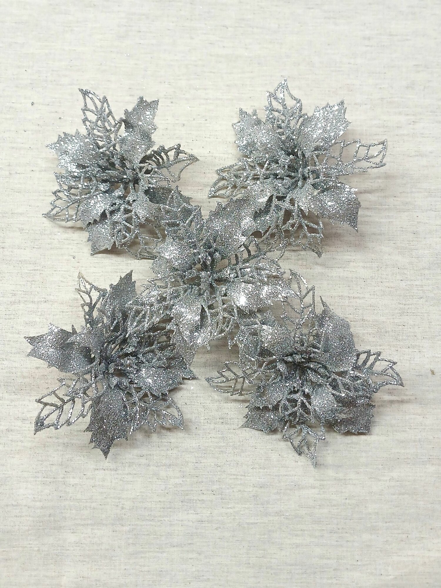 Пуансетия мерцающая искуственная новогоднее украшение 5шт цвет серебряный